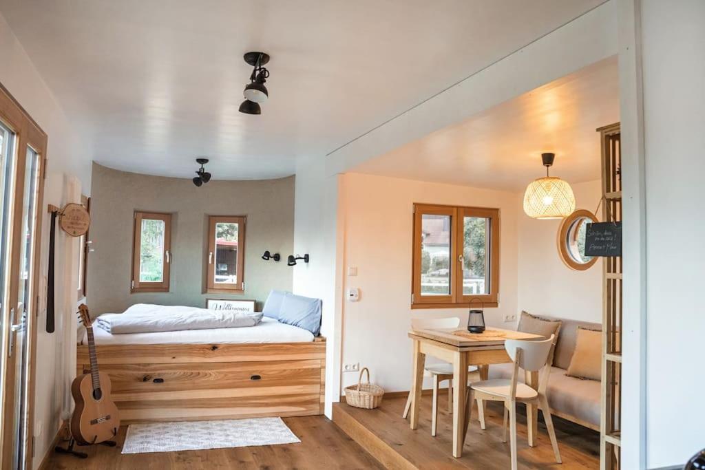 فيلا Wohnwagon Paul - Autarkie Erleben! - Tiny House Oberschneiding المظهر الخارجي الصورة
